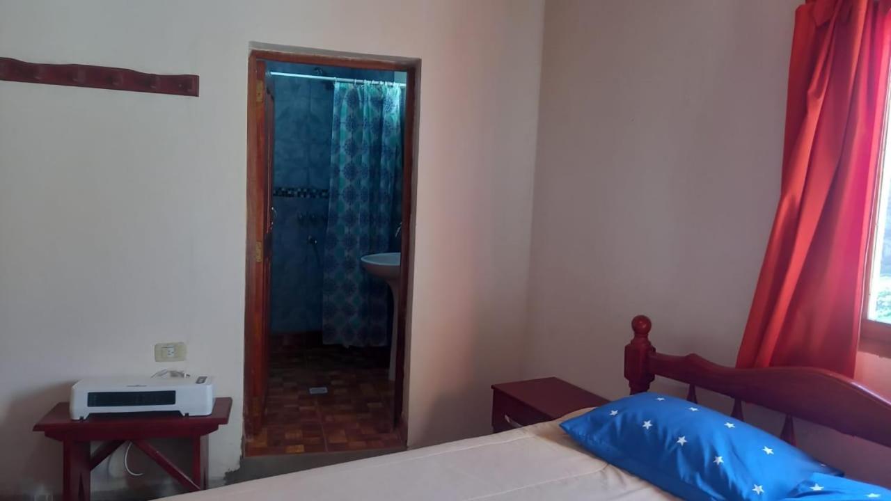 Hospedaje Ale Iruya Ngoại thất bức ảnh